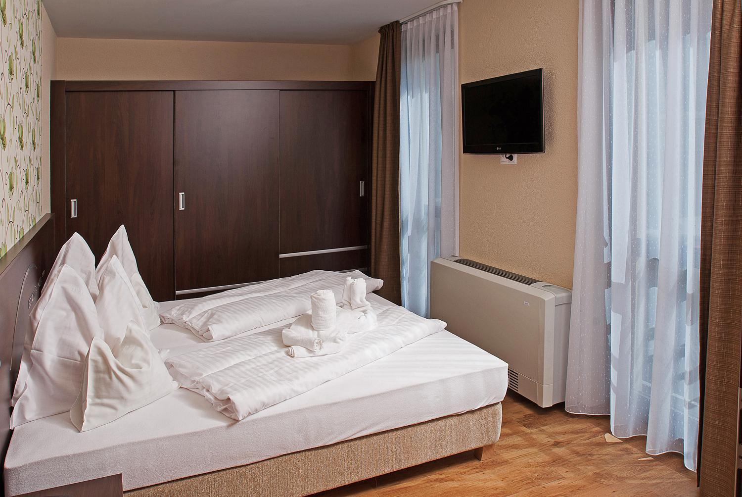 Ezuesthid Hotel Veszprém Eksteriør billede