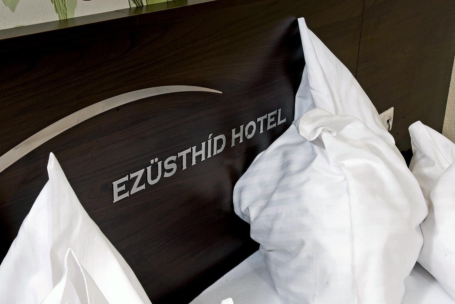 Ezuesthid Hotel Veszprém Eksteriør billede