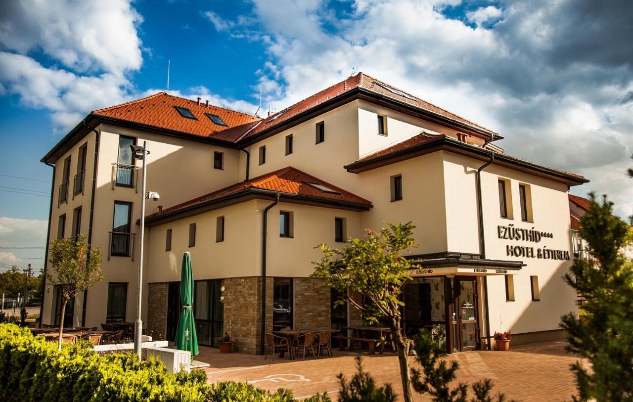 Ezuesthid Hotel Veszprém Eksteriør billede